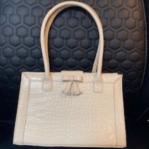 Liz Claiborne Cream Leather Handbag